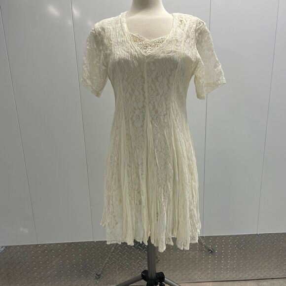 Vintage Short Wedding Dress | Retro Bridal Gown | Tea-Length 1950s Style - Picture 1 of 4